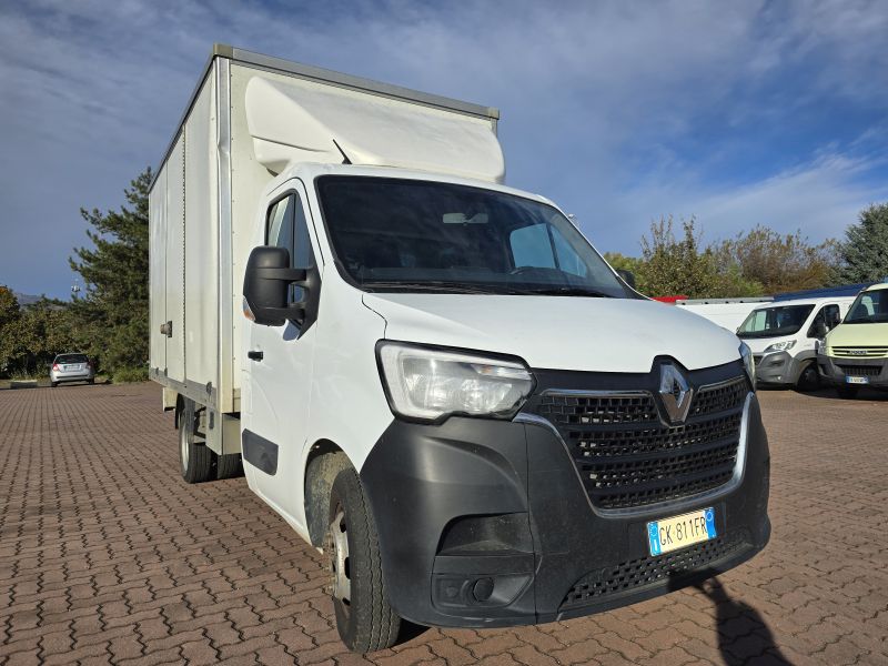 Renault Master gemellato